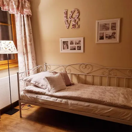 Vila Zacisze Jurajskie Olsztyn (Silesia)