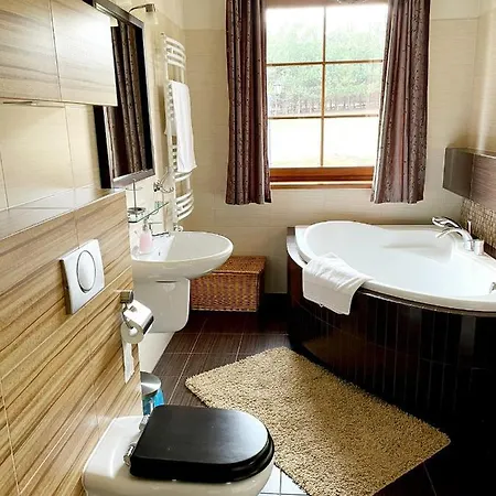 Villa Zacisze Jurajskie *